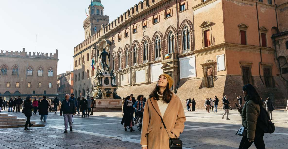 Bologna: City Center Walking Tour - Asinelli Tower and the two towers: height with a purpose