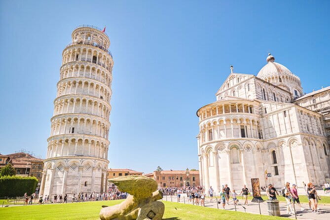 Cinque Terre Day Trip with Optional Hiking or Pisa - Vernazza: The Protected Bay and the Fortified Past