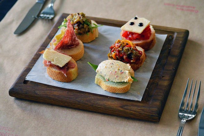 Eat Like a Local: Venice 3-Hour Small-Group Food Tasting Tour - The fish-and-pasta phase: seafood depth without the restaurant stress