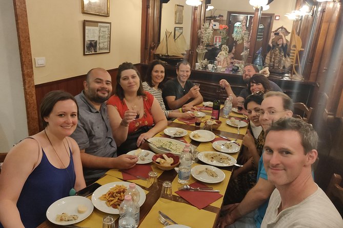 Eat Like a Local: Venice 3-Hour Small-Group Food Tasting Tour - Mercati di Rialto and beyond: why cicchetti is more than bar snacks