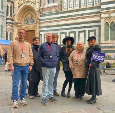 Florence: Duomo Cathedral Guided Tour - Inside Santa Maria del Fiore: frescoes, stained glass, and the painted dome