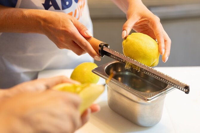 Florence Pizza or Pasta Class with Gelato Making at a Tuscan Farm - Gelato making: the creamy finish with toppings and pairings