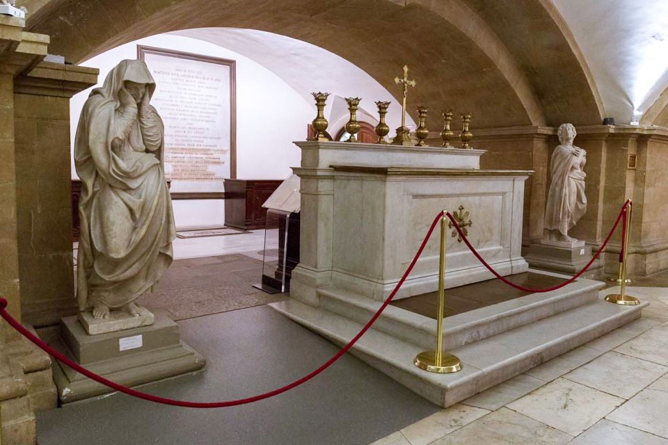 Florence: Reserved Entrance Ticket to the Medici Chapel - Step inside: the octagonal dome and marble interiors