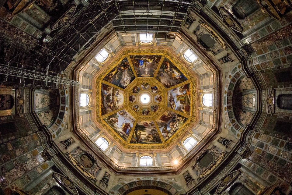 Florence: Reserved Entrance Ticket to the Medici Chapel - The Medici tombs across the Basilica: how the story expands