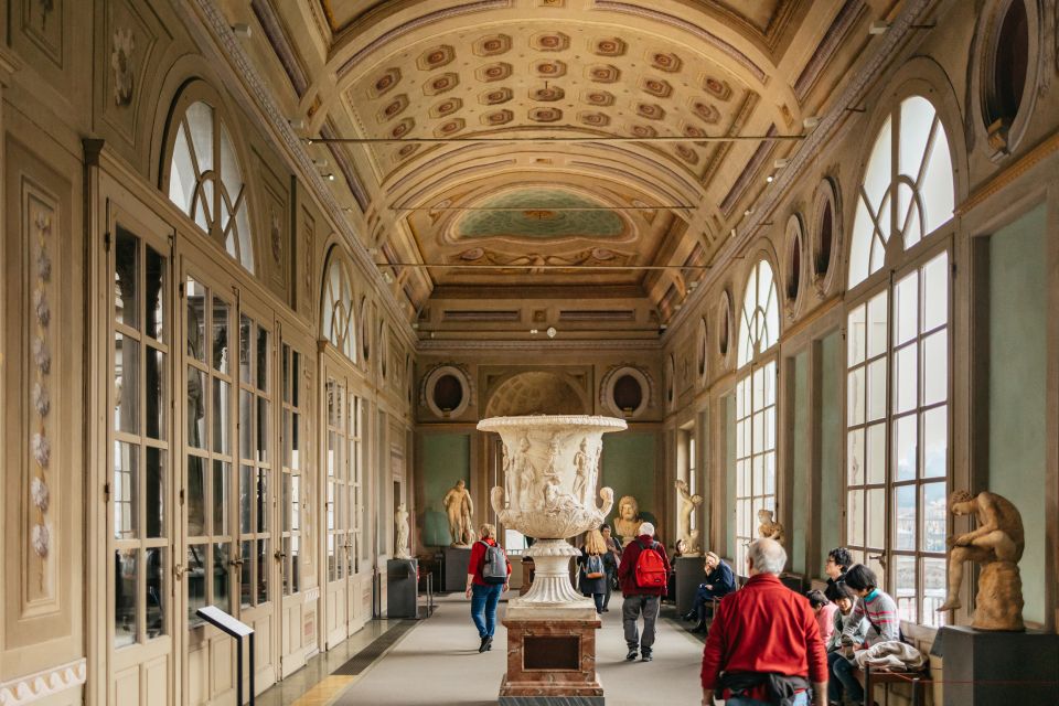 Florence: Skip-the-Line Uffizi Small Group Tour - The Uffizi story your guide will put on the wall