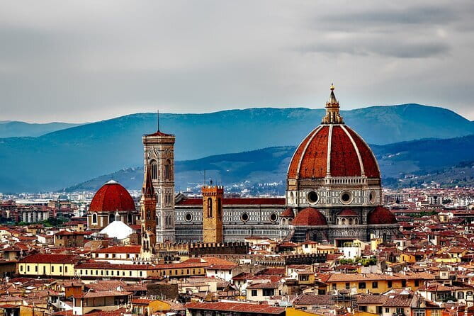 Florence Vespa Tour: Tuscan Hills and Italian Cuisine - Villa viewpoints and why they matter on a motorbike