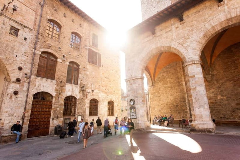 From Florence: San Gimignano, Siena, and Chianti Wine Tour - Meeting in Florence: where to stand and what to expect from day one