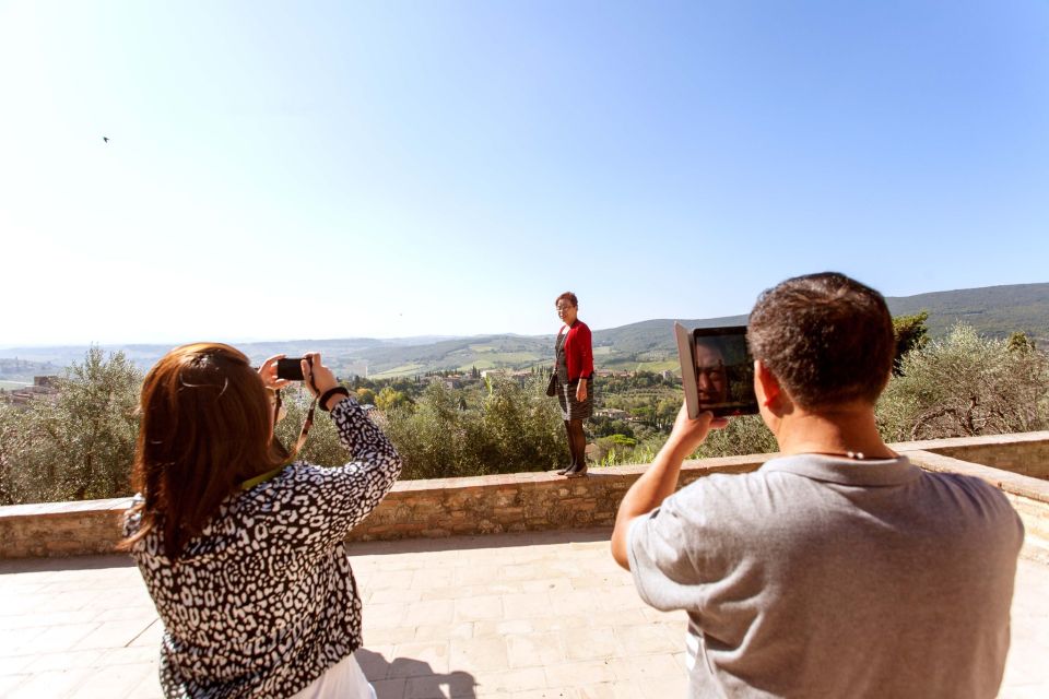 From Florence: San Gimignano, Siena, and Chianti Wine Tour - San Gimignano’s towers: UNESCO streets, shops, and the timing trade-off