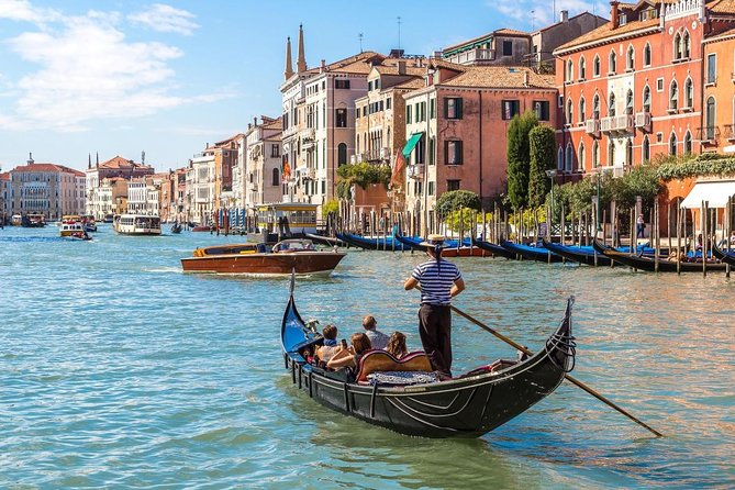 Grand Canal Gondola Experience with Live Commentary™ - Quick Hits: What Makes This Gondola Experience Worth Your Time