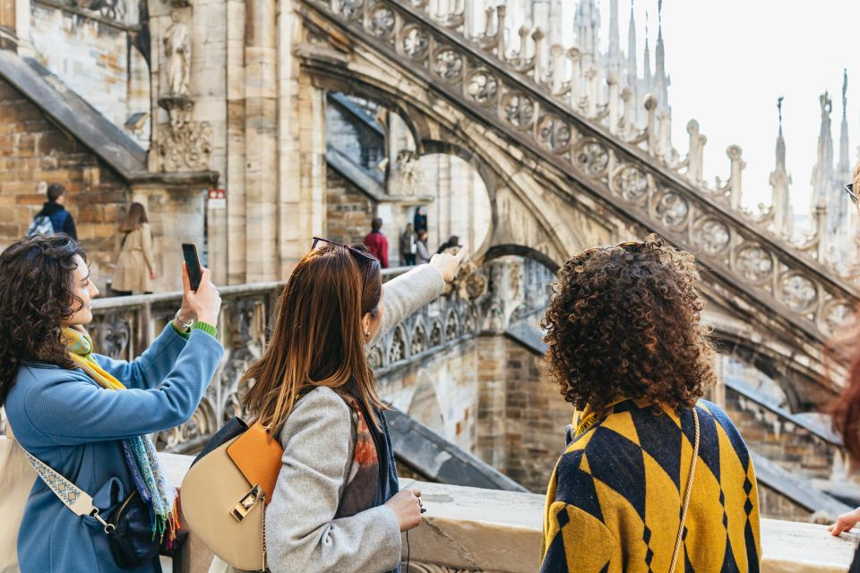 Milan: Duomo Rooftop and Cathedral Guided Tour with Tickets - Cathedral Interior: Centuries of Construction in One Breath