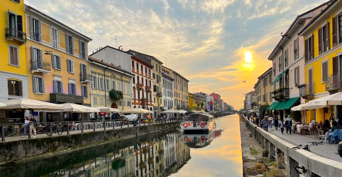 Milan: Navigli Canal Boat Cruise - The electric boat ride: smooth water, easy pacing