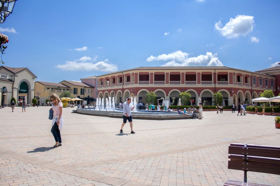 Milan: Serravalle Designer Outlet Roundtrip Bus Transfer - Brands and discounts: what 30–70% looks like on the ground