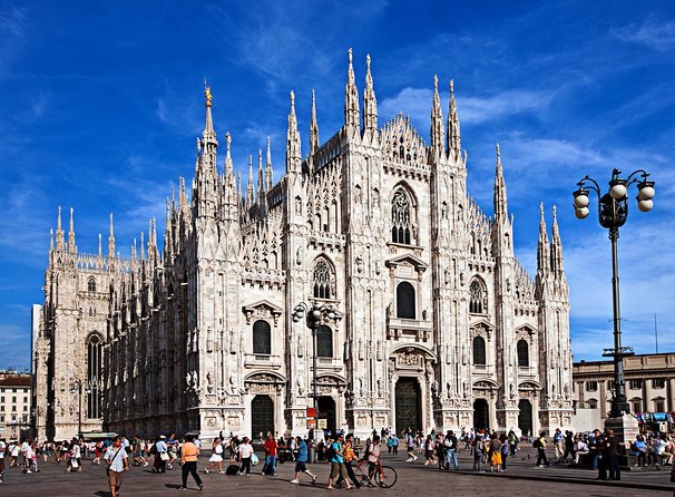 Milan's Must See: Half-Day Tour of Last Supper, Duomo & La Scala - La Scala theater and museum: the opera house in real time