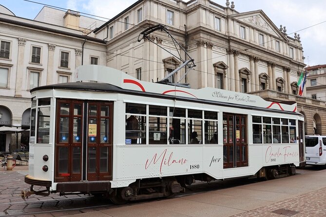 Milan's Must See: Half-Day Tour of Last Supper, Duomo & La Scala - How the tour stays organized: audio headsets, group size, and pacing