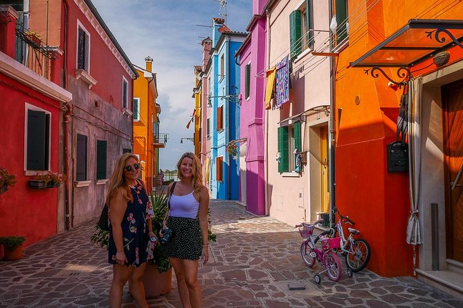 Murano & Burano Islands Guided Small-Group Tour by Private Boat - Murano Glassblowing: What You’ll See and How to Get More From It