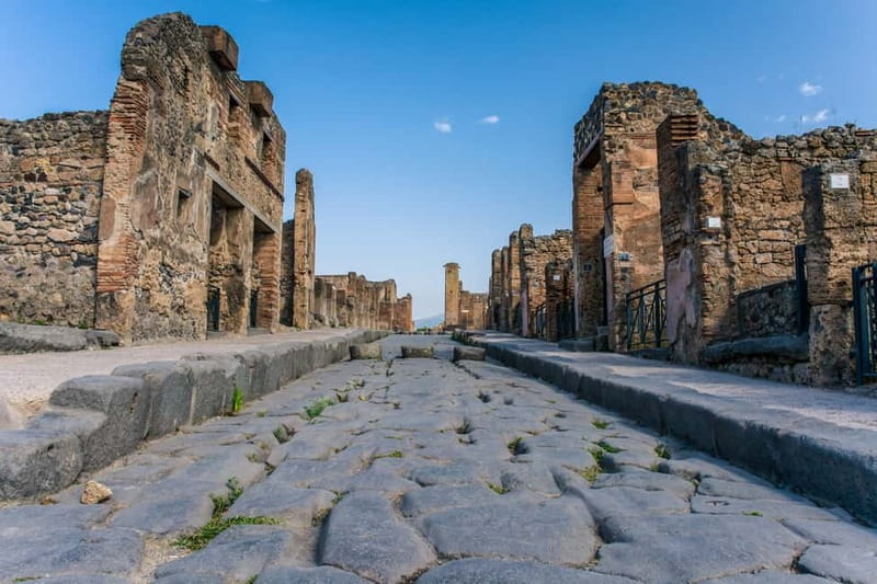 Naples or Sorrento: Full-Day Pompeii and Mount Vesuvius Tour - Naples vs Sorrento pick-up: choosing the easiest starting point