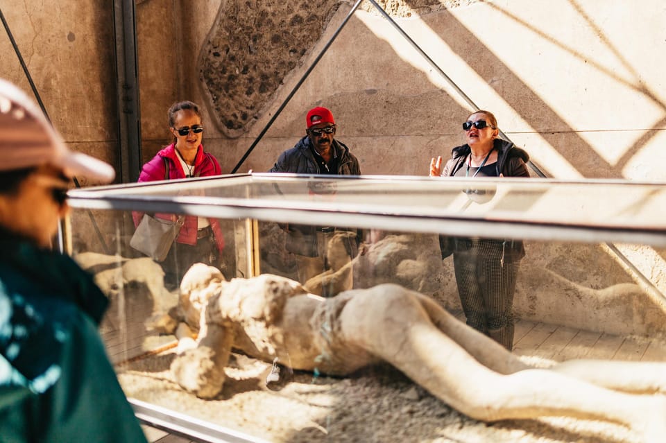 Naples: Pompeii and Mt. Vesuvius with Lunch and Wine Tasting - Key Things That Make This Tour Worth Your Time