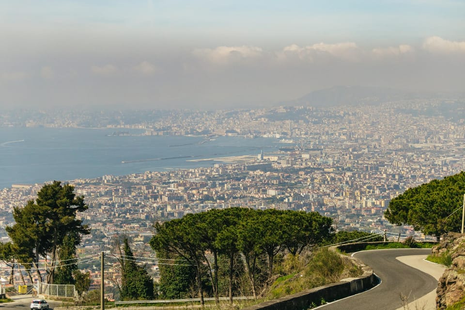 Naples: Pompeii and Mt. Vesuvius with Lunch and Wine Tasting - Lava Caves and Volcano Lore: What Makes the Hell Valley Route Memorable