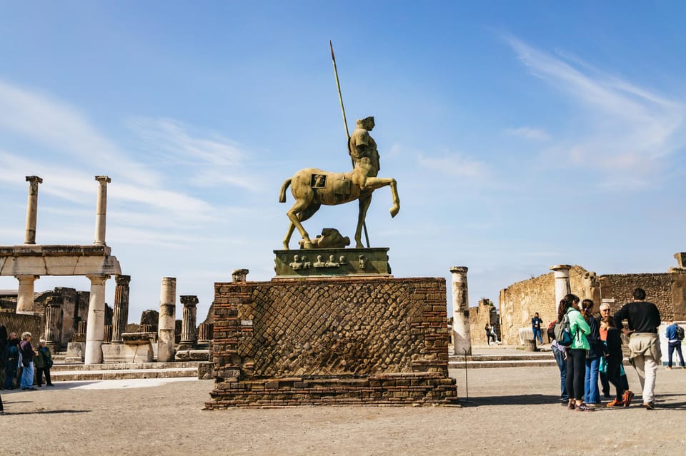 Naples: Pompeii and Mt. Vesuvius with Lunch and Wine Tasting - Fitness, Footwear, and What You Should Actually Pack