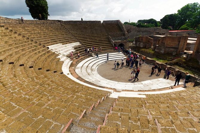Naples: Pompeii & Mt Vesuvius All-Inclusive Small Group w/ Lunch - Lunch Break That Actually Refuels: Pizza Or Wine Tasting