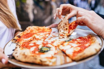 Naples: Street Food Walking Tour with Local Guide - The core bites: pizza a portafoglio, pizza fritta, and more