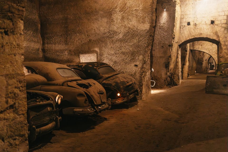 Naples: The Bourbon Tunnel Guided Tour with Entrance Ticket - The 1853 tunnel idea: Ferdinand II’s escape route starts the story