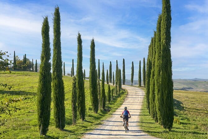 Pisa, Siena and San Gimignano Day Trip with Lunch & Wine Pairing - Pisa’s Square of Miracles: The Time Crunch and How to Beat It