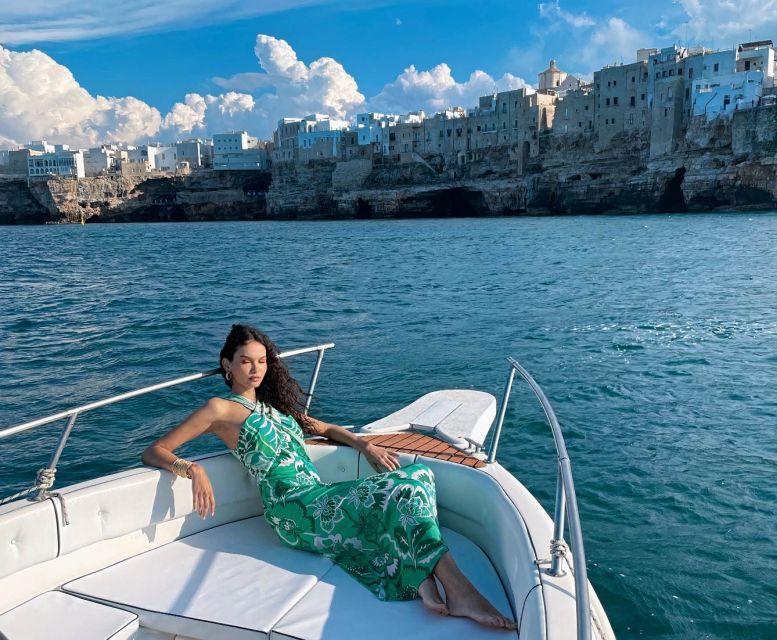 Polignano a Mare: Speedboat Cruise to Caves with Aperitif - The cave circuit: Palazzese, Ardito, Monache, and more from close range