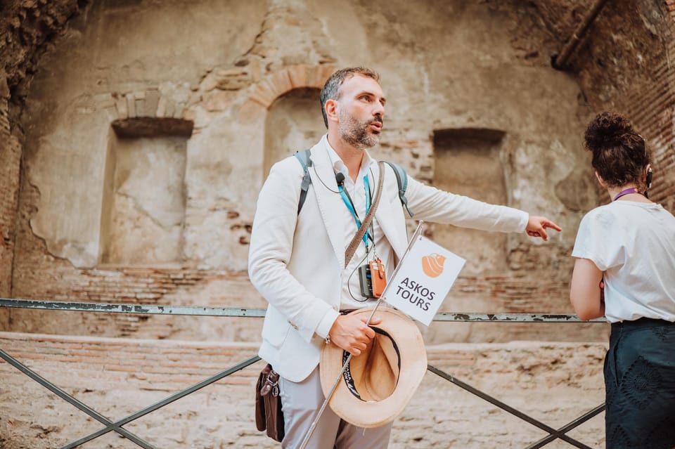 Pompeii: Entry Ticket and Guided Tour with an Archaeologist - Casa del Fauno: the famous house that explains status