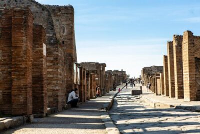 Pompeii & Mt.Vesuvius Day Tour from Naples with Pizza Lunch - The pizza lunch: included, but don’t bet your whole day on one outcome