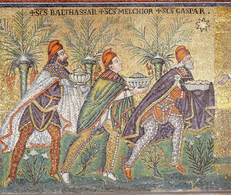 Ravenna: UNESCO Monuments and Mosaics Guided Tour - What the guide really does (and why it matters)