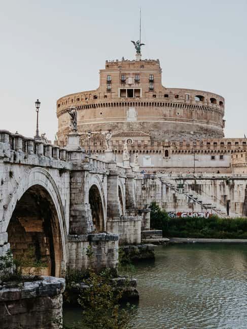 Rome: Castel Sant'Angelo Skip-the-Line Ticket - Walking the route at your own pace (and when audio might matter)