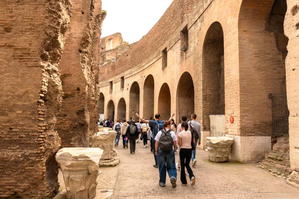 Rome: Colosseum, Forum, and Palatine Tour - Photo stops that add context: Constantine, Titus, and the Forum’s monuments