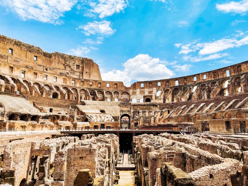 Rome: Colosseum, Roman Forum, Palatine with Multimedia Video - The 10:00 English Walk: Navona, Pantheon, Trevi Fountain