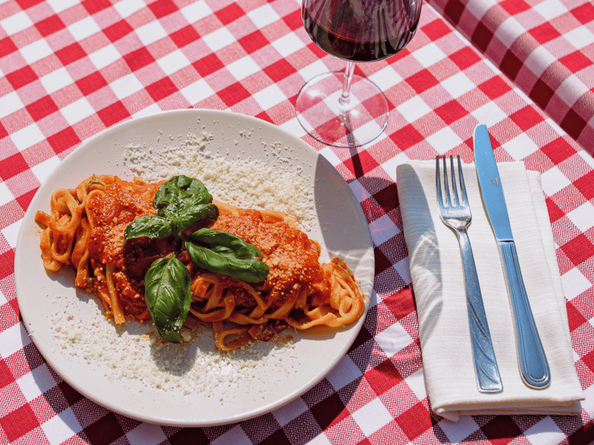 Rome: Fettuccine Pasta Cooking Class in Rome's City Center - Quick key points (what’s really good here)
