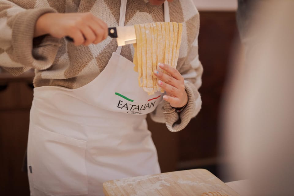 Rome: Fettuccine Pasta Cooking Class in Rome's City Center - Ristorante Tucci meeting point: arrive on time and keep it simple