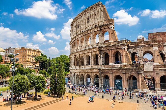 Rome on a Golf Cart Semi-Private Tour Max 6 with Private Option - Piazza Venezia, the Pantheon portico, and Trevi’s wish ritual