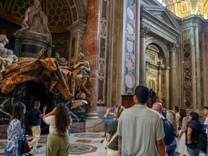 Rome: St. Peter's Basilica, La Pietà, Papal Tombs and Dome - Michelangelo’s La Pietà: the moment you stop talking and look