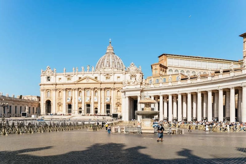 Rome: St. Peter's Basilica, Papal Tombs, and Dome Climb Tour - First stop: St. Peter’s Square and getting oriented fast