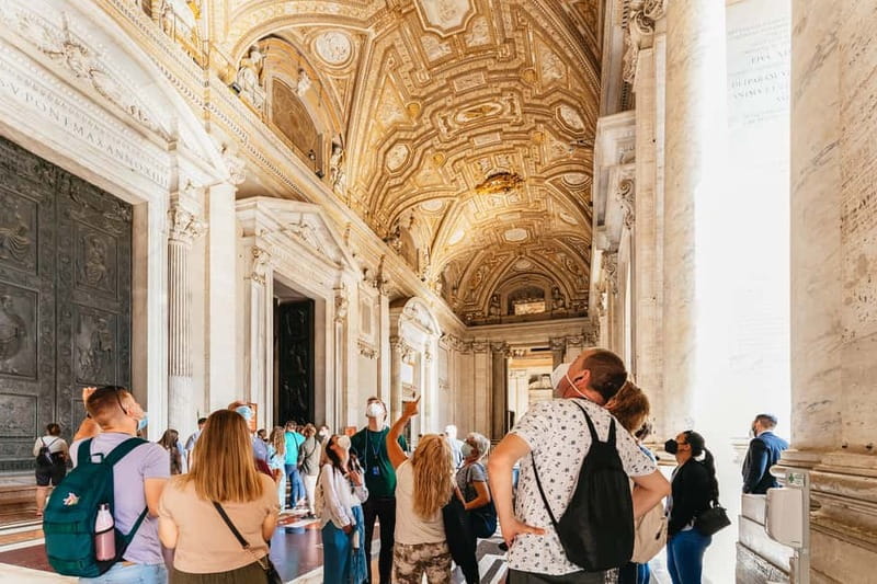 Rome: St. Peter's Basilica, Papal Tombs, and Dome Climb Tour - Down below: Vatican grottoes and ancient frescoes