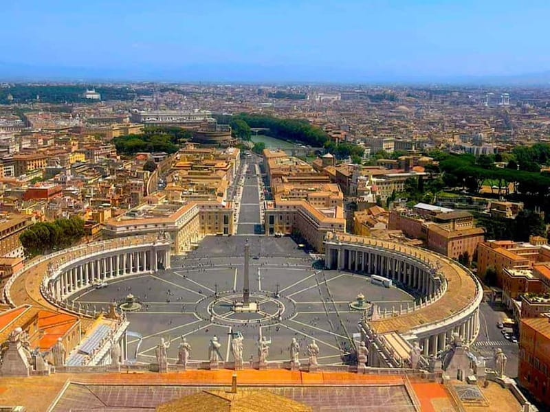 Rome: St. Peter's Basilica & Papal Tombs Tour with Dome - Inside St. Peter’s Basilica: gold ceilings, marble floors, and the big artworks