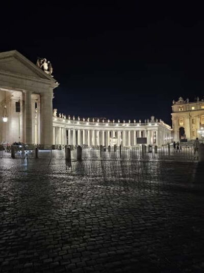 Rome: St. Peter's Basilica & Papal Tombs Tour with Dome - St. Peter’s Square: Obelisk, Bernini’s visual effects, and the spots people look for