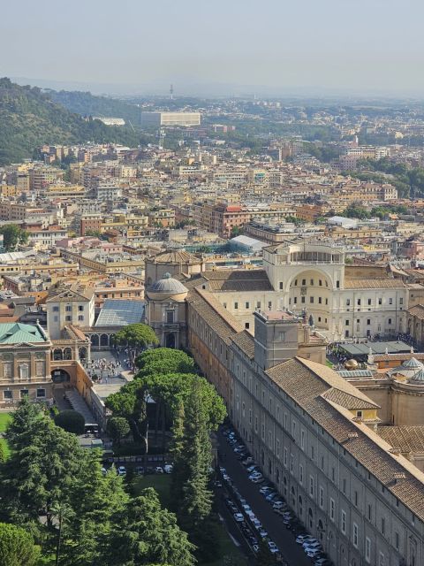Rome: St. Peter's Basilica & Papal Tombs Tour with Dome - How the guide experience really matters (headsets, cueing, and crowd control)