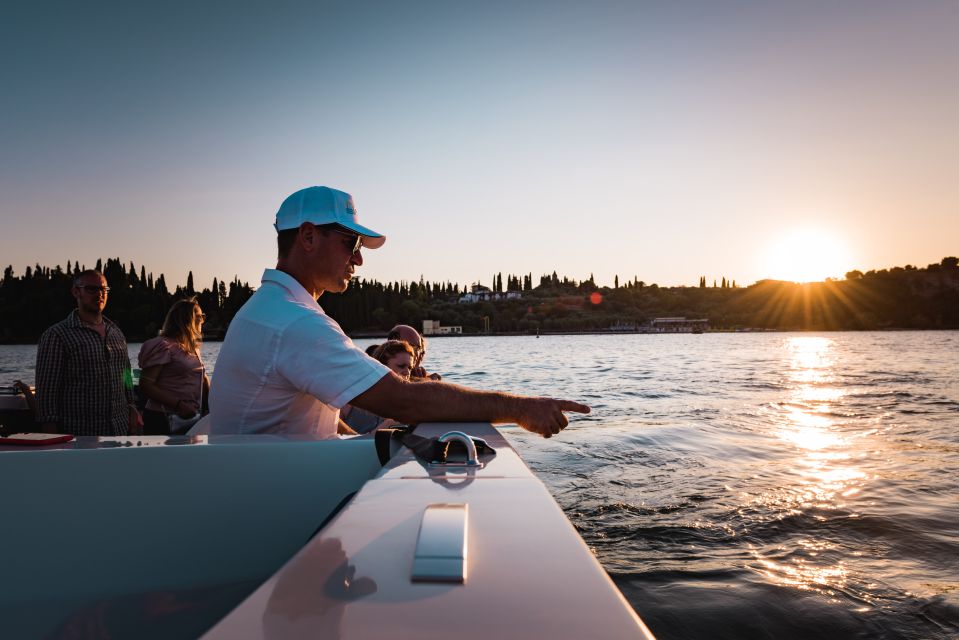 Sirmione: 25 Minute Boat Cruise around the Peninsula - Weather Reality on Lake Garda