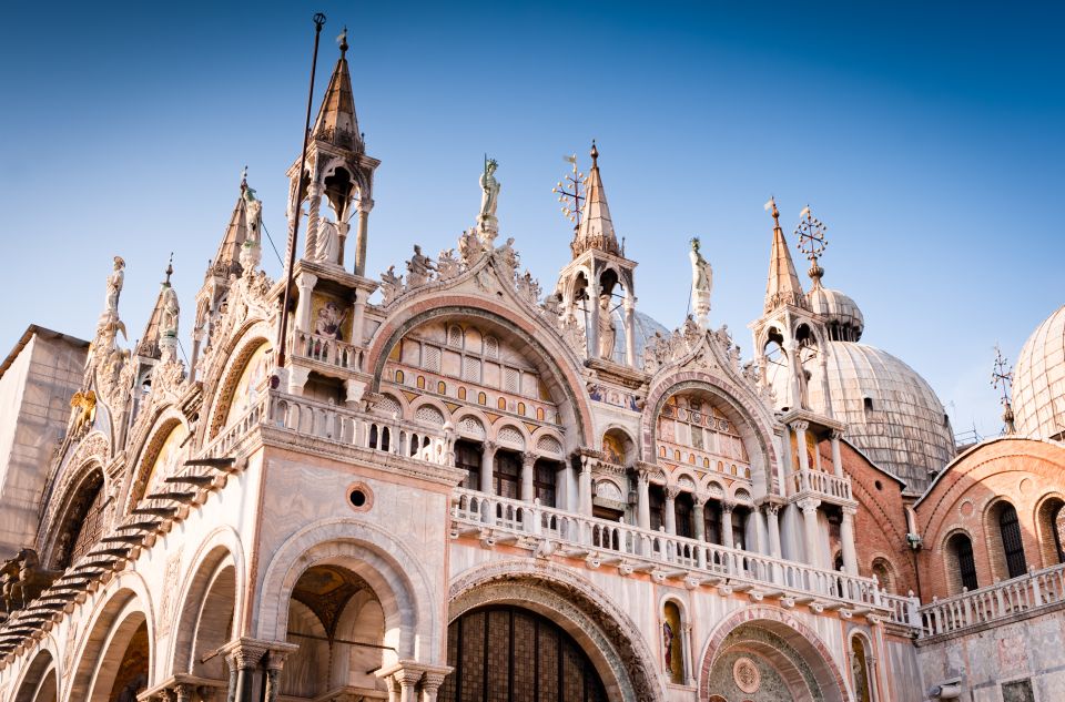 Skip the Line: St. Mark's Basilica Guided Tour - The Golden Basilica Story: Doges’ Chapel to Today