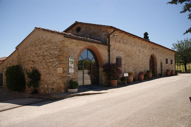 Small-Group Wine Tasting Experience in the Tuscan Countryside - Getting out of Florence: easy meeting point, then straight to Chianti