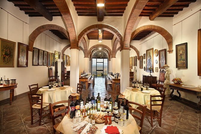 Small-Group Wine Tasting Experience in the Tuscan Countryside - Food and pairings: not lunch, but still properly satisfying