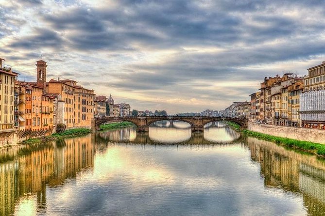 The Best Tour in Florence: Renaissance and Medici Tales - San Lorenzo meet-up: where the Medici story begins