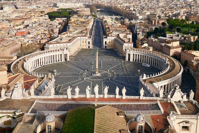 Tour of St Peter's Basilica with Dome Climb and Grottoes - Meeting at the Colonnade: Square Visual Effects and Fast Orientation