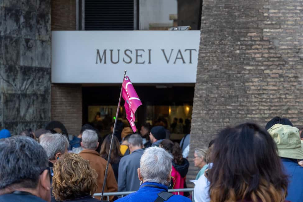 Vatican Museums & Sistine Chapel Skip-the-Ticket-Line Tour - Why the partner entrance matters so much